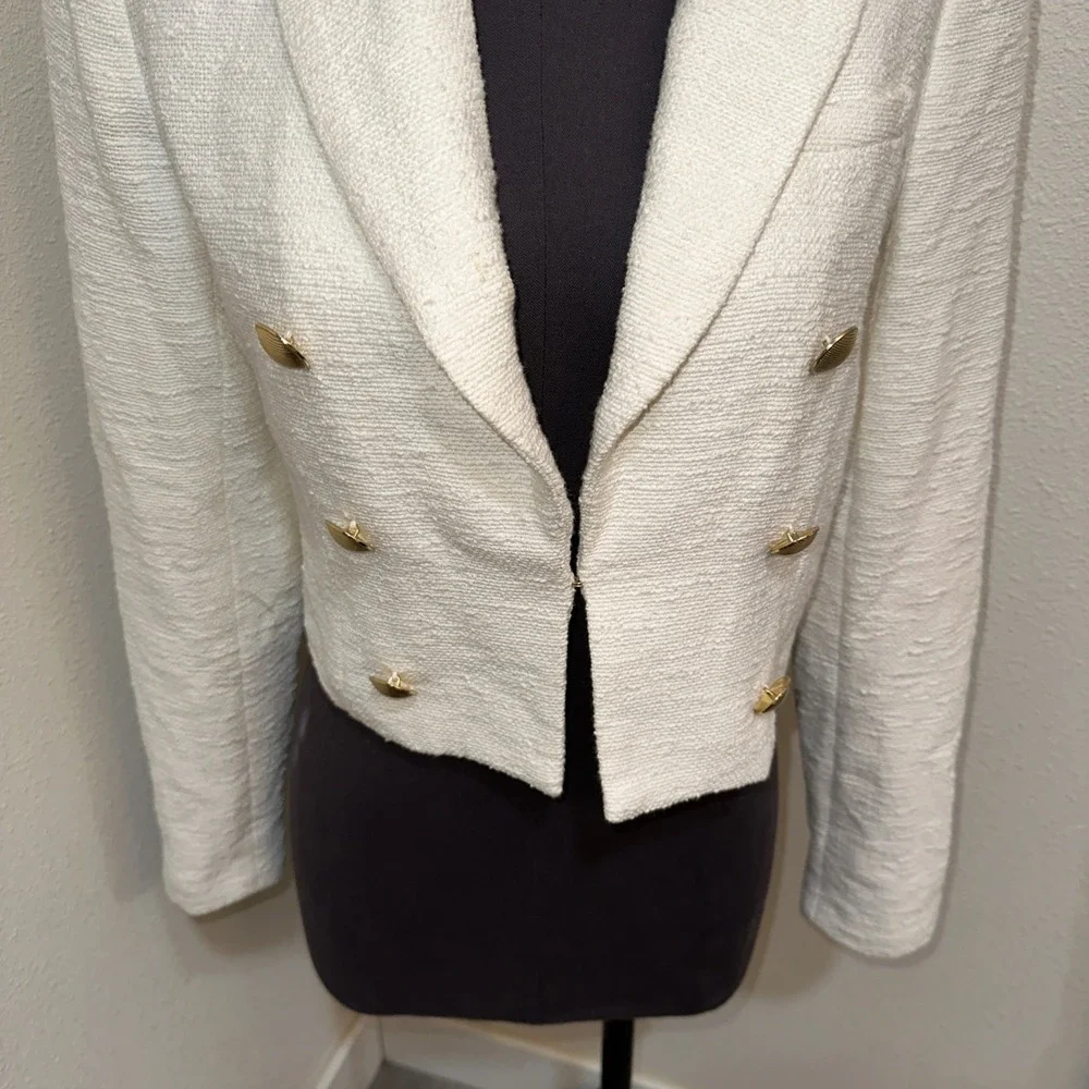 House Of Harlow Women's White Textured Blazer Gold Buttom Cropped Sz S